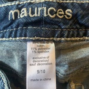 Maurices size 9/10 ankle jeans